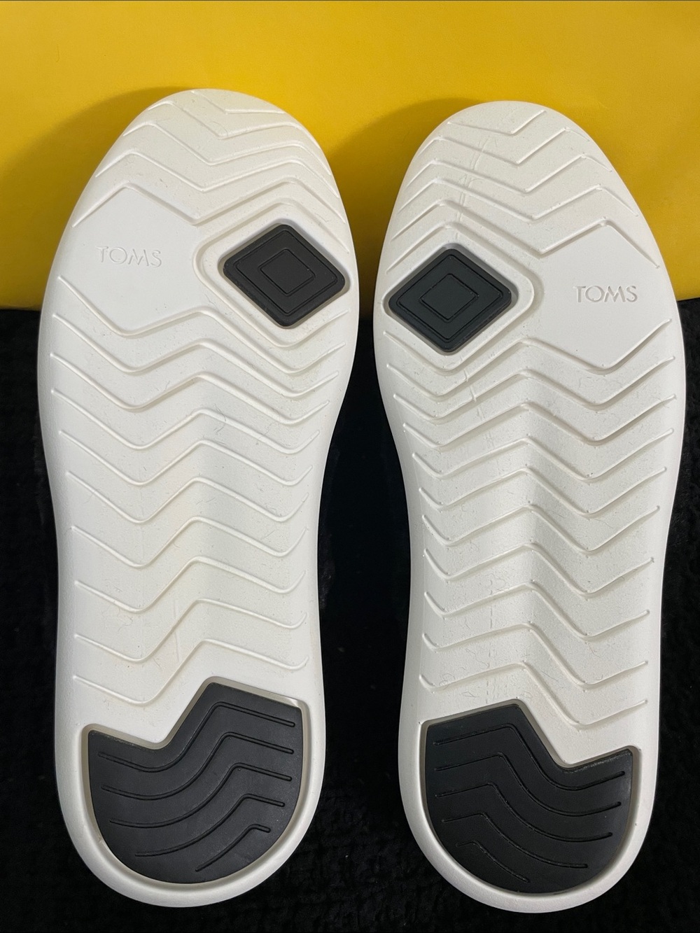 TOMS Black Faux Fur Slide Slippers with White Sole - Picture 4 of 6